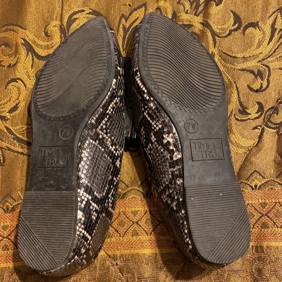 COPY - Time and Tru Flats! - Picture 2 of 6